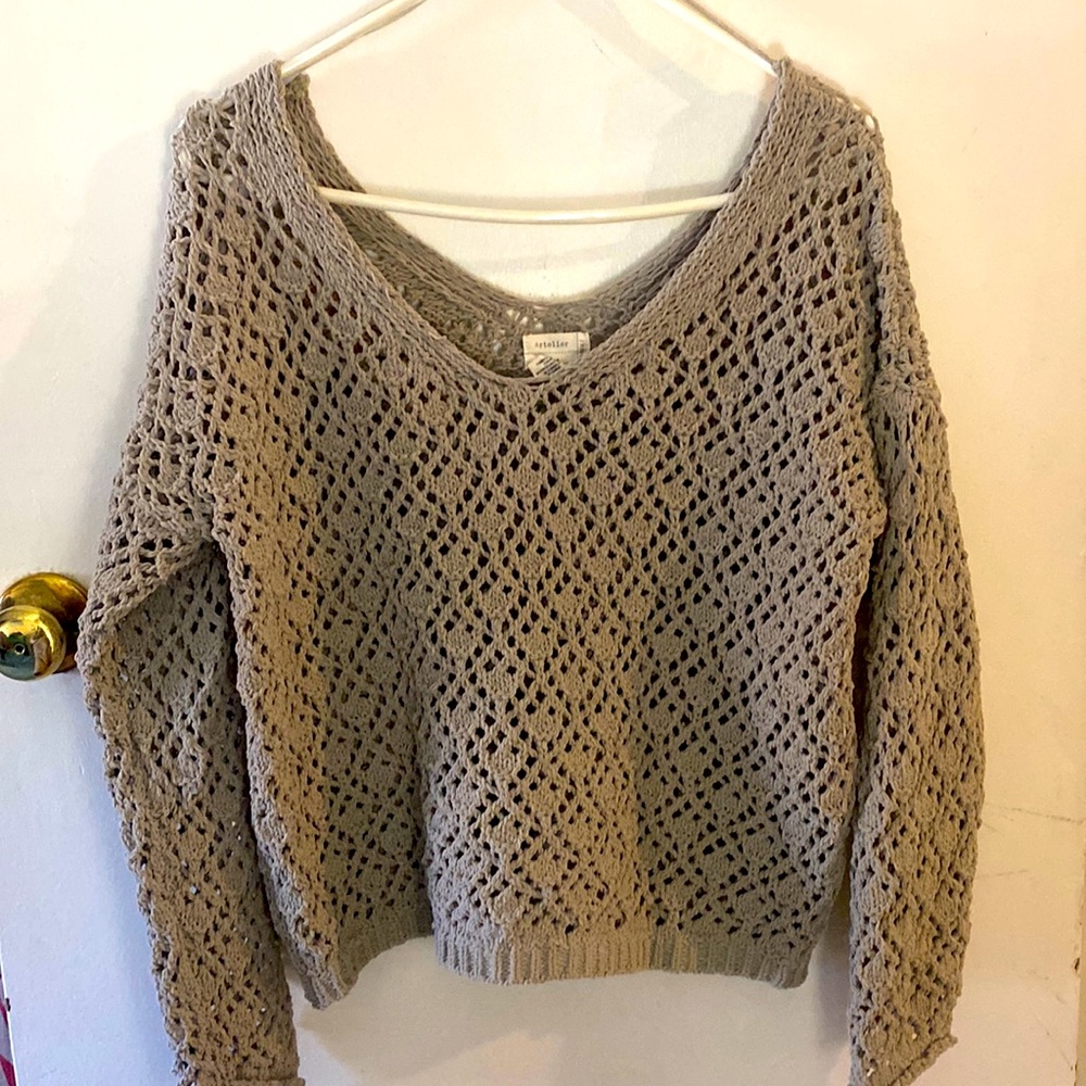 Nicole Miller M oversized open weave sweater grey/sage color good condition